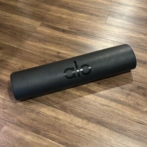 Alo Yoga Warrior Mat - Black